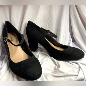 New Torrid Black Faux Suede Mary Jane Heels Size 9.5WW (Wide)